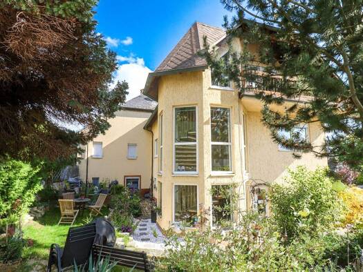 Mehrfamilienhaus zum Kauf 298.000 € 12 Zimmer 420 m² 877 m² Grundstück Groschlattengrün Pechbrunn 95701