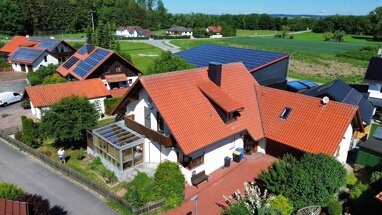 Einfamilienhaus zum Kauf 695.000 € 9 Zimmer 240 m² 805 m² Grundstück frei ab sofort Teisbach Dingolfing 84130