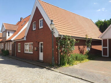 Einfamilienhaus zum Kauf provisionsfrei 180.000 € 5 Zimmer 130 m² 310 m² Grundstück frei ab 01.01.2025 Otterndorf Otterndorf 21762