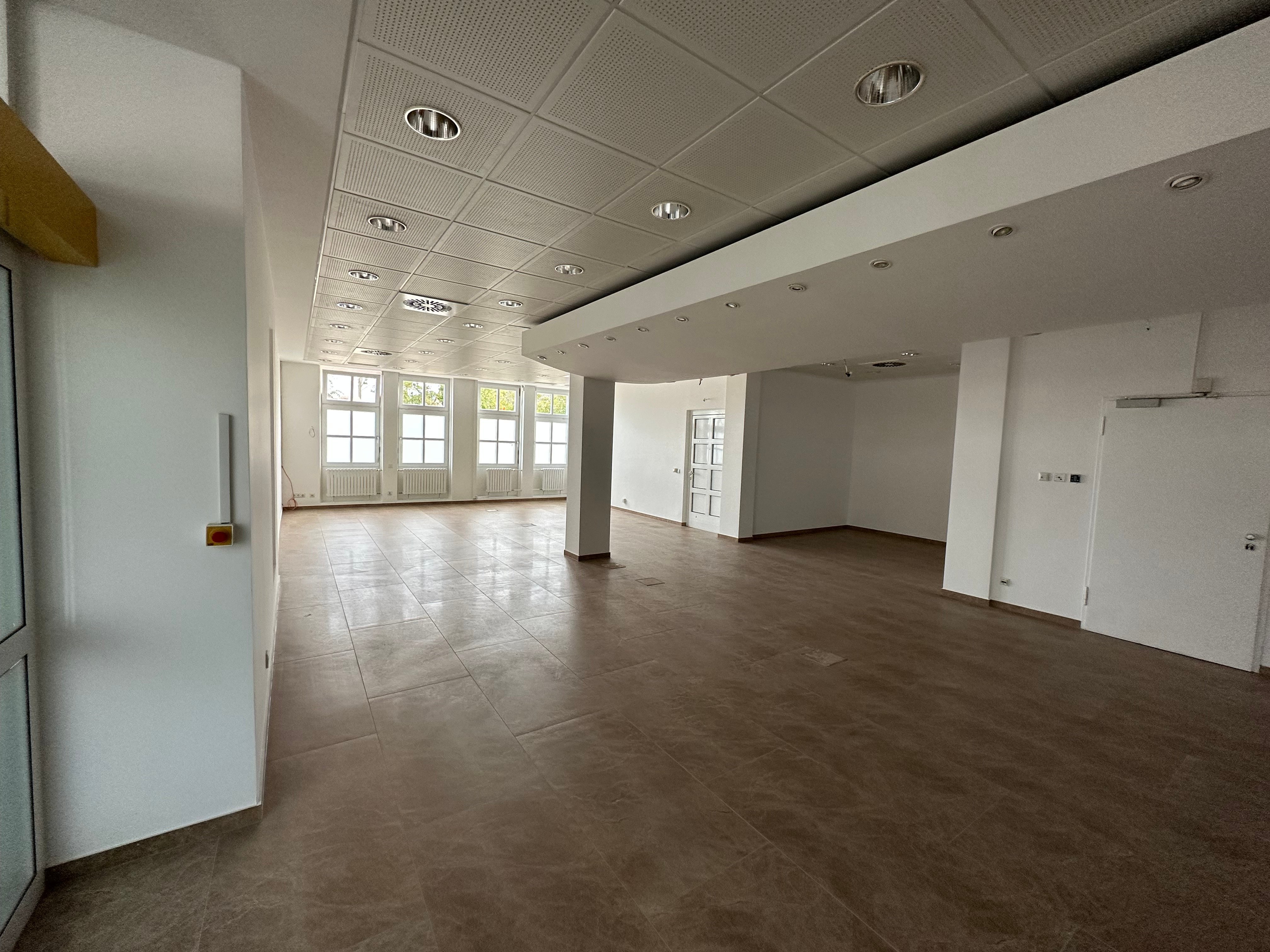 Bürofläche zur Miete provisionsfrei 1.910 € 167,9 m²<br/>Bürofläche Fünfhausenstraße 21 Springe - Südwest Springe 31832