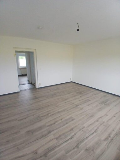 Wohnung zur Miete 475 € 4 Zimmer 80 m² Erdgeschoss Cämmerswalde Neuhausen/Erz. 09544