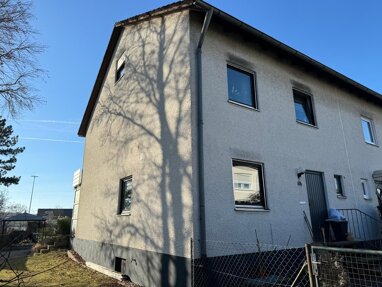 Haus zum Kauf 325.000 € 5 Zimmer 150 m² 386 m² Grundstück Kernstadt Schwandorf Schwandorf 92421