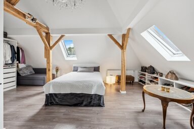 Haus zum Kauf 595.000 € 6 Zimmer 128 m² 154 m² Grundstück frei ab sofort Uttenreuth Uttenreuth 91080