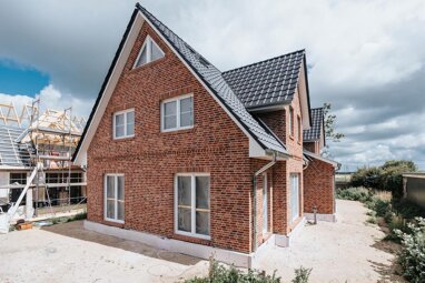 Doppelhaushälfte zum Kauf Provisionsfrei 299.900 € 5 Zimmer 126 m² 480 m² Grundstück Lindholm Risum-Lindholm 25920