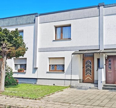 Reihenmittelhaus zum Kauf 240.000 € 5 Zimmer 120 m² 474 m² Grundstück Süd 43 Dessau-Roßlau 06849