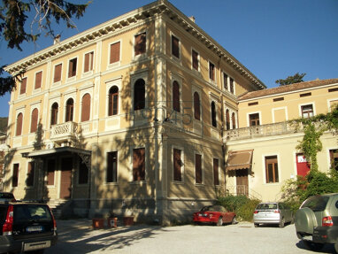 Stadthaus zum Kauf 2.000.000 € 15 Zimmer 1.200 m² 4.800 m² Grundstück Vittorio Veneto 31029
