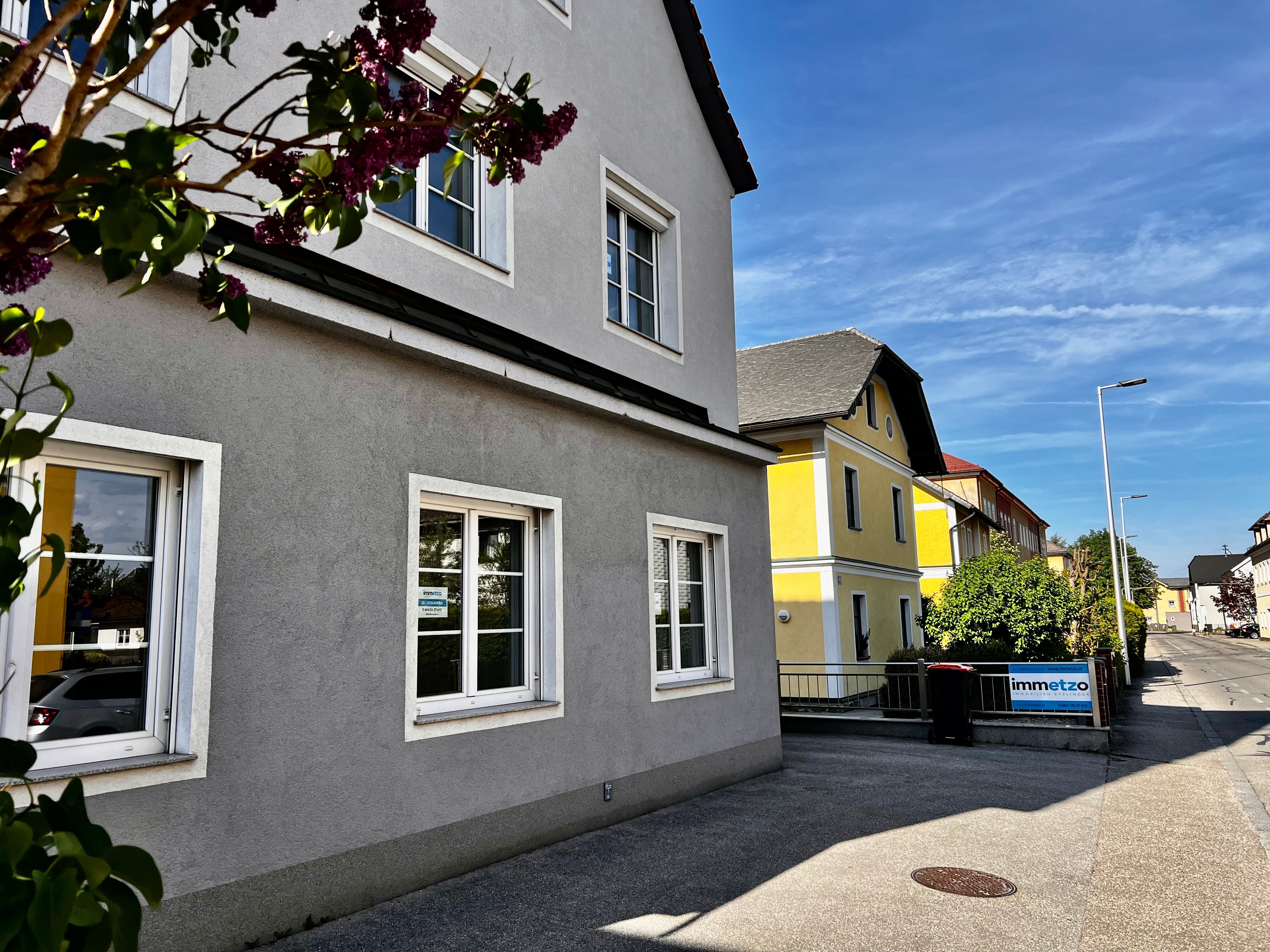 Mehrfamilienhaus zum Kauf 462.000 € 258 m²<br/>Wohnfläche 240 m²<br/>Grundstück ab sofort<br/>Verfügbarkeit Attnang-Puchheim 4800