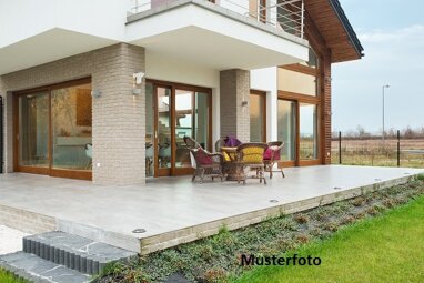 Villa zum Kauf Zwangsversteigerung 840.000 € 7 Zimmer 1 m² 3.029 m² Grundstück Buch Heubach 73540