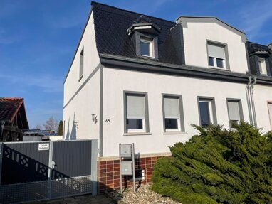 Doppelhaushälfte zum Kauf 259.000 € 4 Zimmer 132 m² 467 m² Grundstück Schönebeck Schönebeck 39218