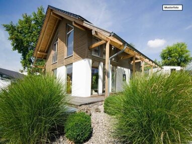 Haus zum Kauf Zwangsversteigerung 281.700 € 100 m² 1.285 m² Grundstück Engelskirchen-Loope Engelskirchen 51766