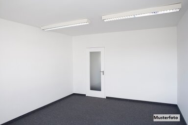 Wohnung zum Kauf 123.000 € 3 Zimmer 85 m² Schillerschule 7 Viernheim 68519