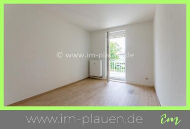 Wohnung zur Miete 295 € 2 Zimmer 56,9 m² 2. Geschoss frei ab sofort Lange Straße 17 Haselbrunn Plauen 08525