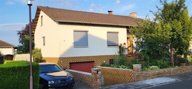 Einfamilienhaus zum Kauf 365.000 € 7 Zimmer 207 m² 624 m² Grundstück Dietrich-Bonhoeffer-Str. 4 Pfeddersheim 4 Worms 67551