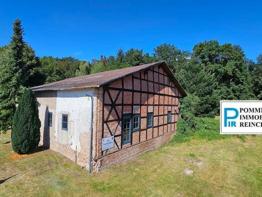 Mehrfamilienhaus zum Kauf provisionsfrei 114.000 € 6 Zimmer 281 m² 1.230 m² Grundstück frei ab sofort Dorfstraße 80 b Rothemühl 17379