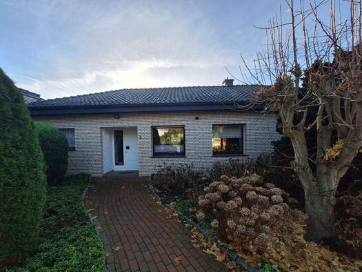 Haus zum Kauf 295.000 € 3 Zimmer 114 m² 443 m² Grundstück Dodesheide Osnabrück 49088