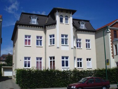 Wohnung zur Miete 619 € 3 Zimmer 77,2 m² 2. Geschoss Hohenzieritzer Str. 10 Neustrelitz Neustrelitz 17235