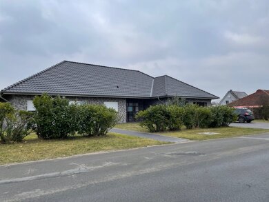 Bungalow zum Kauf 375.000 € 5 Zimmer 187 m² 1.463 m² Grundstück Helvesiek Helvesiek 27389