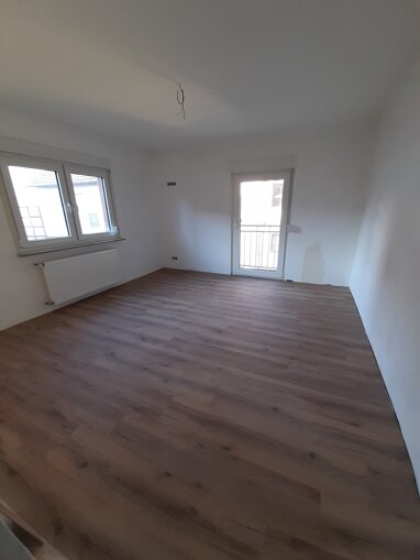Wohnung zur Miete 700 € 4 Zimmer 95 m² 1. Geschoss Hauptstraße Maar Lauterbach 36341