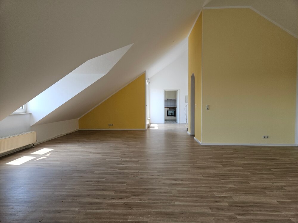 Wohnung zum Kauf 469.000 € 2 Zimmer 124 m²<br/>Wohnfläche 2. Stock<br/>Geschoss Kelkheim Kelkheim 65779