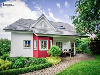 Haus zum Kauf Provisionsfrei Zwangsversteigerung 433.000 € 335 m² 2.128 m² Grundstück Limbach-Oberfrohna Limbach-Oberfrohna 09212