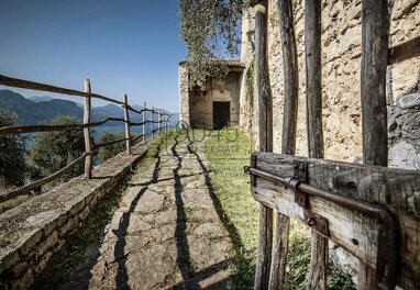 Villa zum Kauf 1.650.000 € 7 Zimmer 350 m² 2.450 m² Grundstück Castelletto Di Brenzone 37010