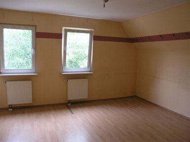 Wohnung zur Miete 490 € 3 Zimmer 75 m² 2. Geschoss frei ab 01.05.2025 Nidda Nidda 63667