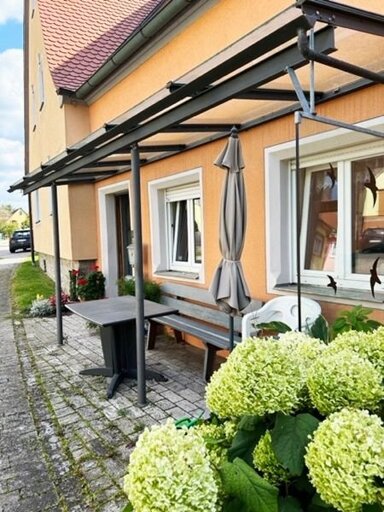 Einfamilienhaus zum Kauf 8 Zimmer 200 m² 297 m² Grundstück frei ab sofort Hellmitzheim Iphofen 97346