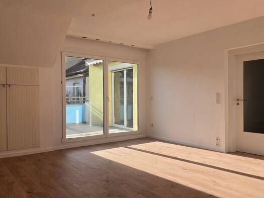 Wohnung zur Miete 1.450 € 4,5 Zimmer 117 m² Geschoss 4/5 frei ab 01.02.2026 Glockenhof Nürnberg 90478