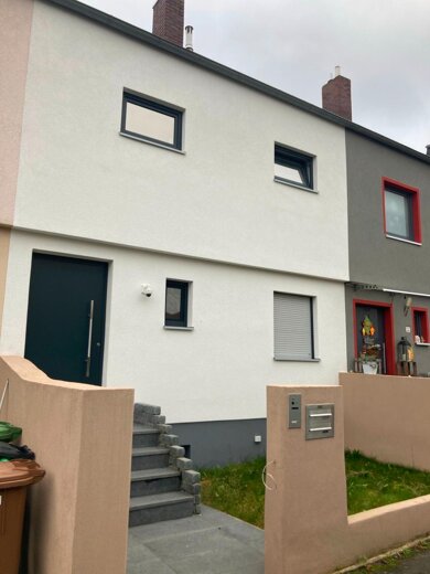 Reihenmittelhaus zum Kauf provisionsfrei 435.000 € 4,5 Zimmer 112 m² 159 m² Grundstück frei ab sofort Sigmund-Schuckert-Str. 30 Leerstetten Schwanstetten 90596