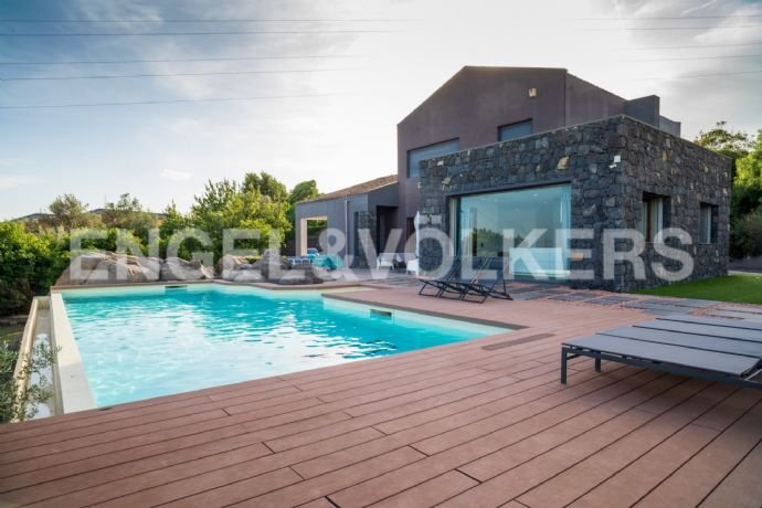 Villa zum Kauf 1.450.000 € 8 Zimmer 183 m²<br/>Wohnfläche 1.246 m²<br/>Grundstück ab sofort<br/>Verfügbarkeit Via Oliva San Mauro 47B Aci Catena 95022