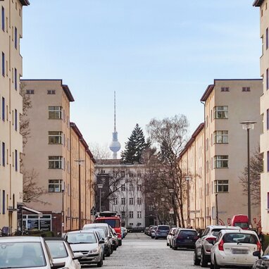 Wohnung zum Kauf 349.000 € 2 Zimmer 54 m² 1. Geschoss Prenzlauer Berg Berlin 10409