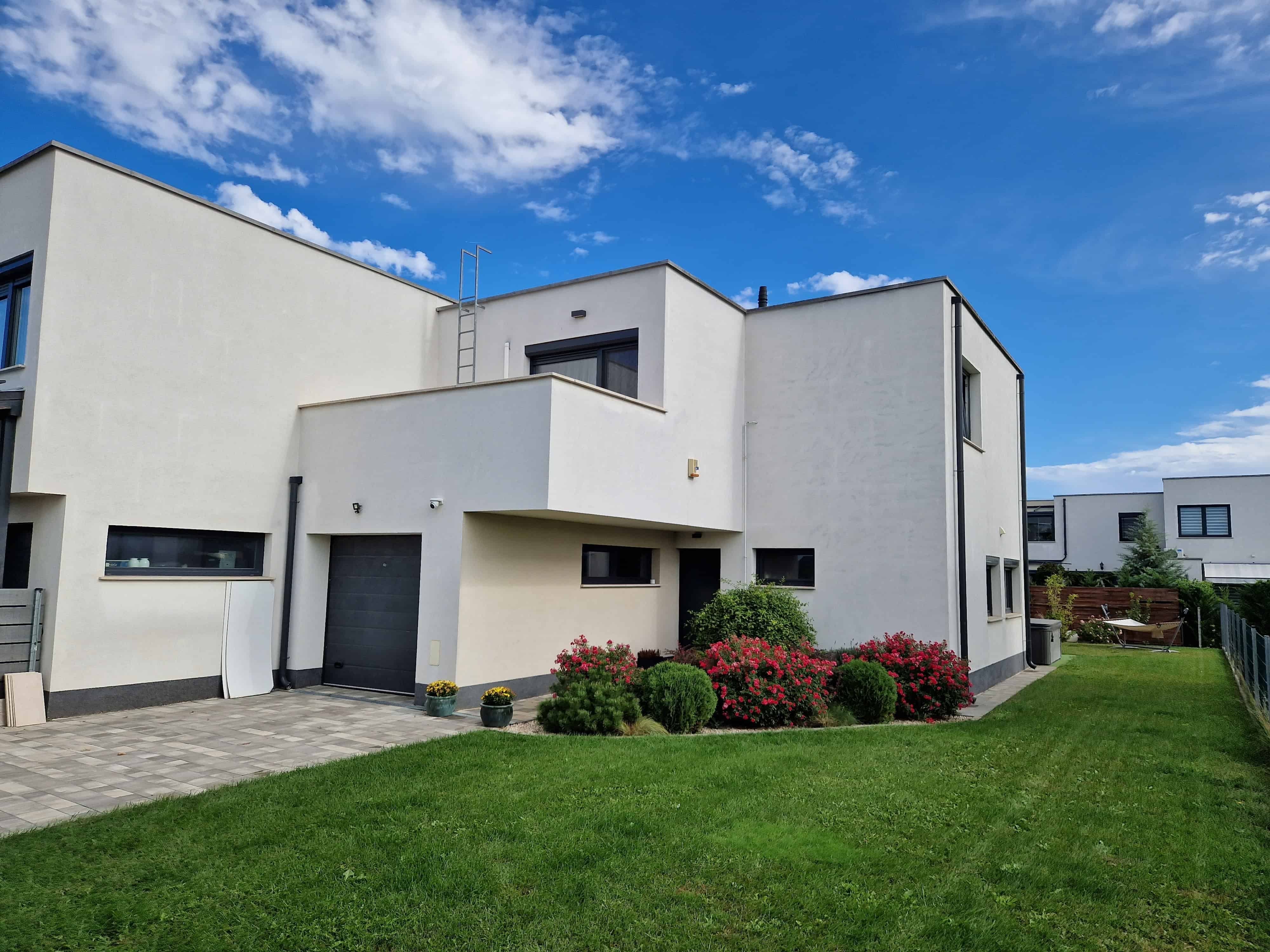 Doppelhaushälfte zum Kauf Provisionsfrei 343.000 € 4 Zimmer 102 m² 400 m² Grundstück Budapest 1180