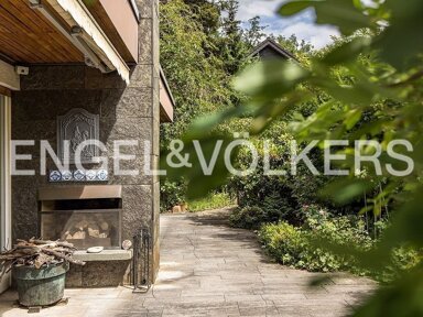 Villa zum Kauf 5 Zimmer 176 m² 737 m² Grundstück frei ab sofort Burgberg Erlangen 91054