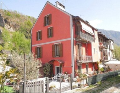 Einfamilienhaus zum Kauf 225.000 € 10 Zimmer 230 m² 200 m² Grundstück Trontano 28030