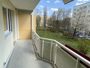 Wohnung zur Miete 323 € 3 Zimmer 58,8 m² 5. Geschoss frei ab 01.04.2025 Zeulsdorfer Straße 69 Lusan - Eichenstraße Gera 07549