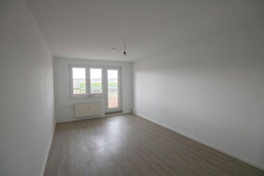 Wohnung zur Miete 424 € 4 Zimmer 70,7 m² 5. Geschoss Ufaer Str. 27 Südstadt Halle (Saale) 06128