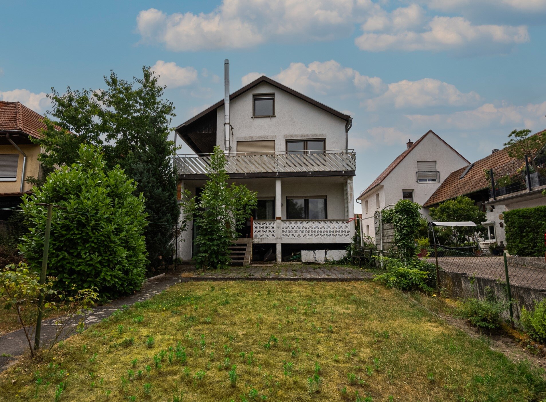 Einfamilienhaus zum Kauf 350.000 € 10 Zimmer 292 m²<br/>Wohnfläche 806 m²<br/>Grundstück Rheinzabern 76764