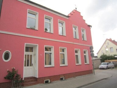 Einfamilienhaus zur Miete 1.630 € 7 Zimmer 182 m² 355 m² Grundstück Schweriner Viertel Güstrow 18273