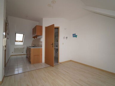 Wohnung zur Miete 170 € 2 Zimmer 30 m² 3. Geschoss Lange Straße 8 b Kostitz Starkenberg OT Kostitz 04617