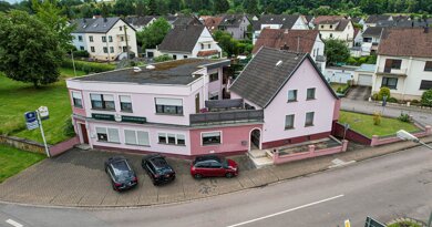 Wohn- und Geschäftshaus zum Kauf als Kapitalanlage geeignet 250 m² 609 m² Grundstück Fitter Straße 23 Hilbringen Merzig 66663