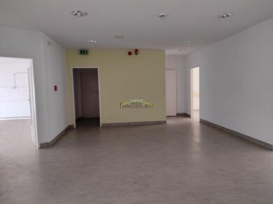 Büro-/Praxisfläche zur Miete 892 € 3 Zimmer 127,5 m² Bürofläche Zwenkauer Straße 15 Markranstädt Markranstädt 04420