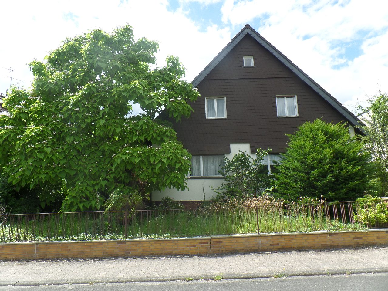 Einfamilienhaus zum Kauf 880.000 € 6 Zimmer 159 m²<br/>Wohnfläche 617 m²<br/>Grundstück Stierstadt Oberursel 61440