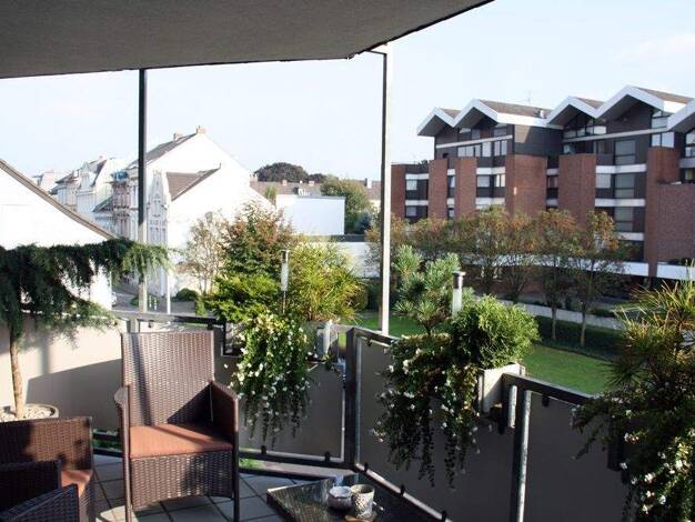 Wohnung zur Miete 900 € 3 Zimmer 98 m² frei ab sofort Rheydt Mönchengladbach / Rheydt 41236