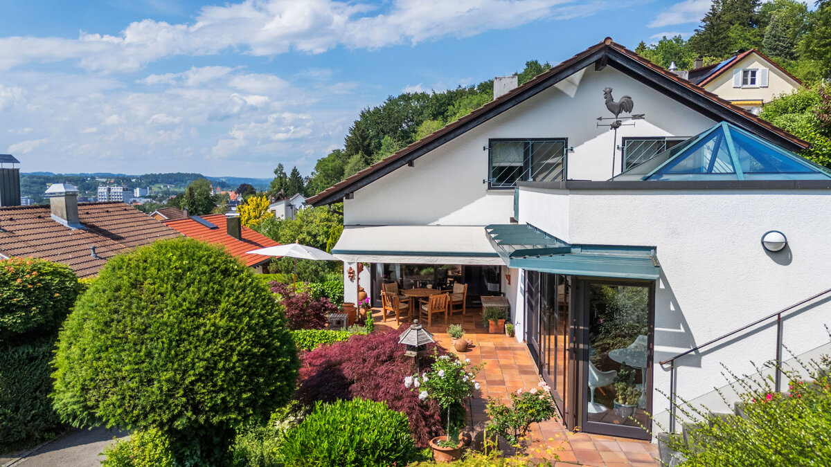 Einfamilienhaus zum Kauf 1.350.000 € 5,5 Zimmer 175 m²<br/>Wohnfläche 676 m²<br/>Grundstück Südstadt Ravensburg 88214