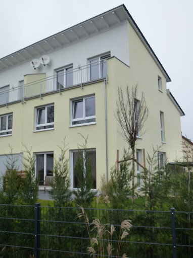 Doppelhaushälfte zur Miete 1.860 € 6 Zimmer 155 m² 350 m² Grundstück frei ab 01.10.2024 Herzogenaurach 5 Herzogenaurach 91074