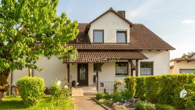 Mehrfamilienhaus zum Kauf 590.000 € 9 Zimmer 270 m² 1.009 m² Grundstück Reuth Forchheim 91301