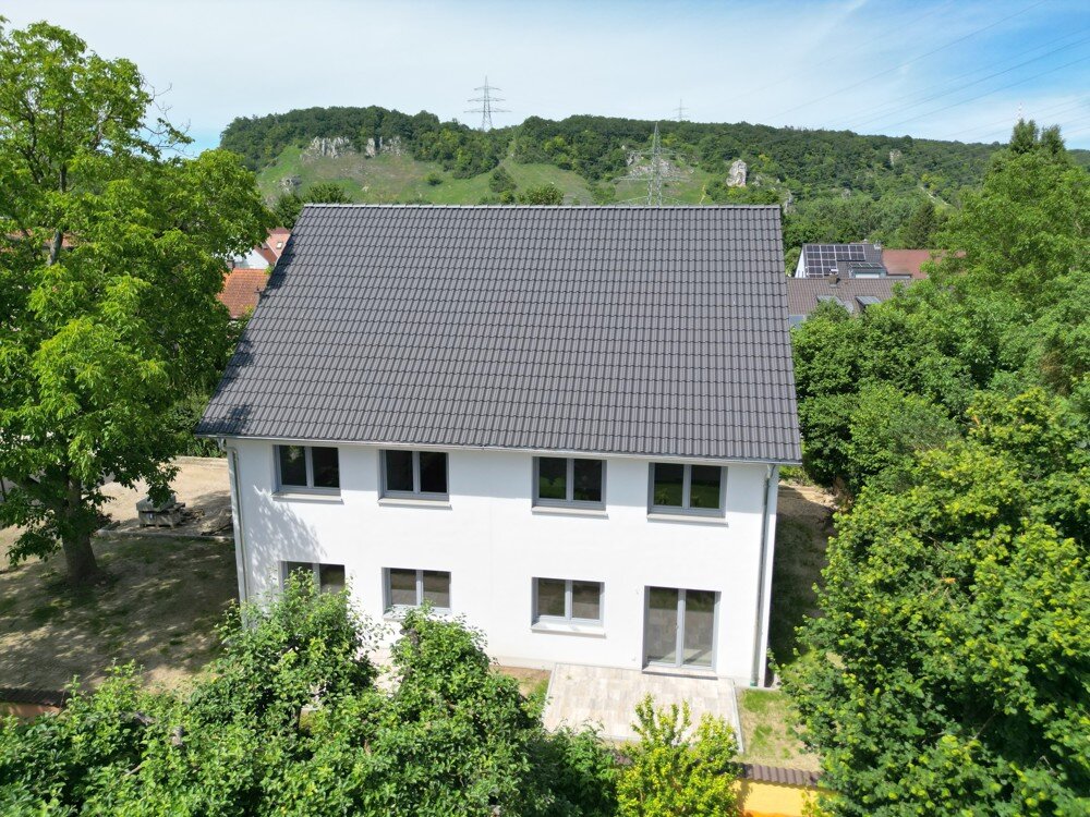 Doppelhaushälfte zum Kauf 685.000 € 5 Zimmer 134 m²<br/>Wohnfläche 207 m²<br/>Grundstück Schwabelweis Regensburg 93055