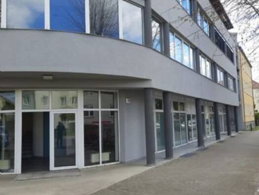 Wohnung zum Kauf als Kapitalanlage geeignet 180.000 € 2 Zimmer 64,2 m² Greifswalder Straße 9 Oranienburg 16515