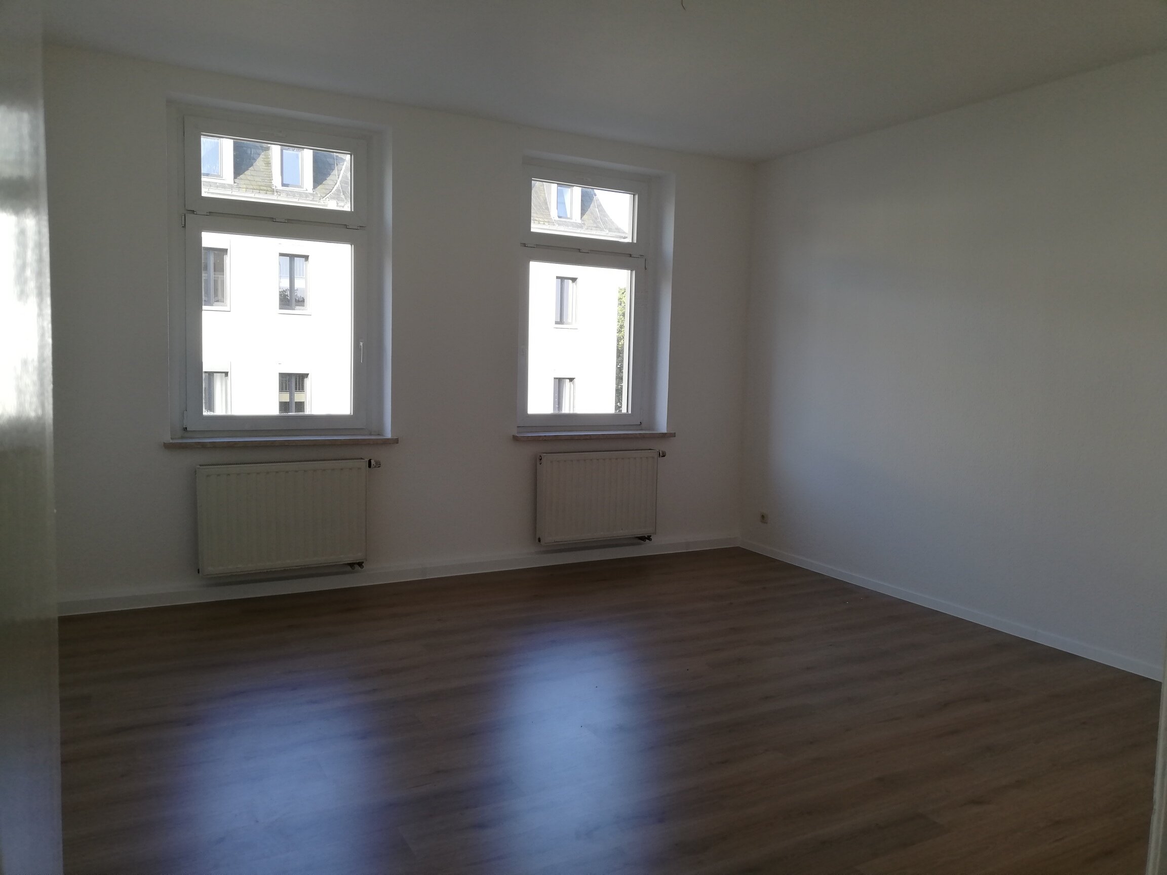 Wohnung zur Miete 295 € 2 Zimmer 66,4 m²<br/>Wohnfläche 2.<br/>Geschoss ab sofort<br/>Verfügbarkeit Döbeln Döbeln 04720