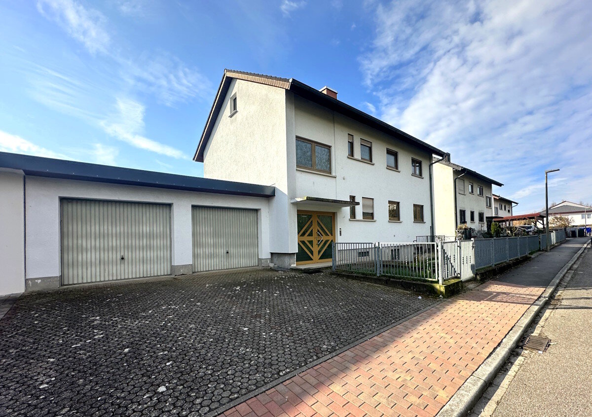 Mehrfamilienhaus zum Kauf 389.000 € 6 Zimmer 131,9 m²<br/>Wohnfläche 560 m²<br/>Grundstück Meckesheim Meckesheim 74909